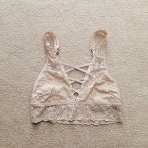 💕Nwot Pink beige lace bralette top💕